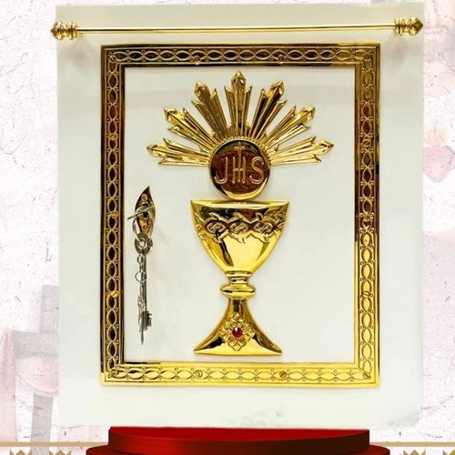 Marble and Gold Tabernacle Door with Radiant Host