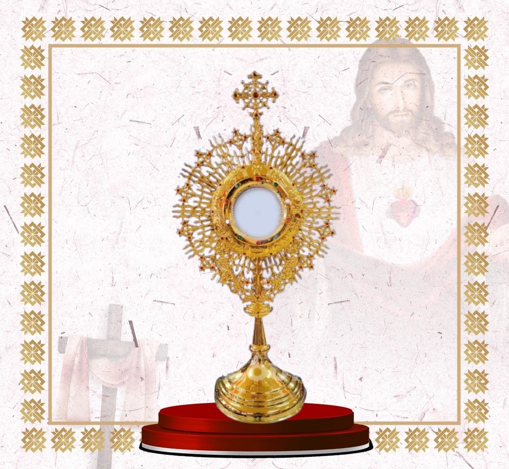 Gold Openwork Filigree Monstrance